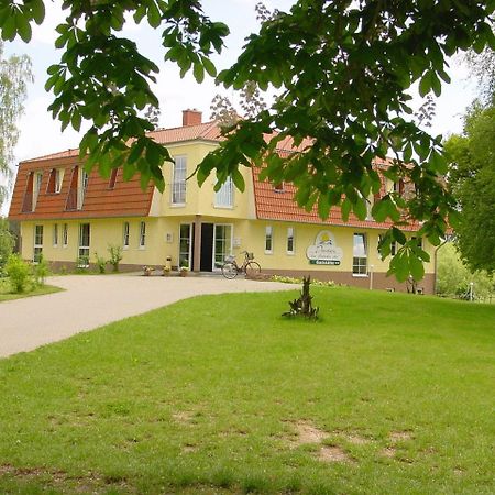 Landhotel Am Peetscher See 米罗 外观 照片