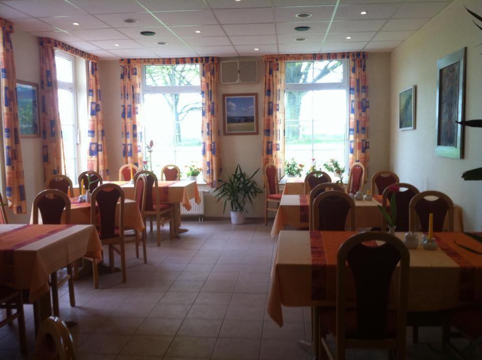 Landhotel Am Peetscher See 米罗 外观 照片