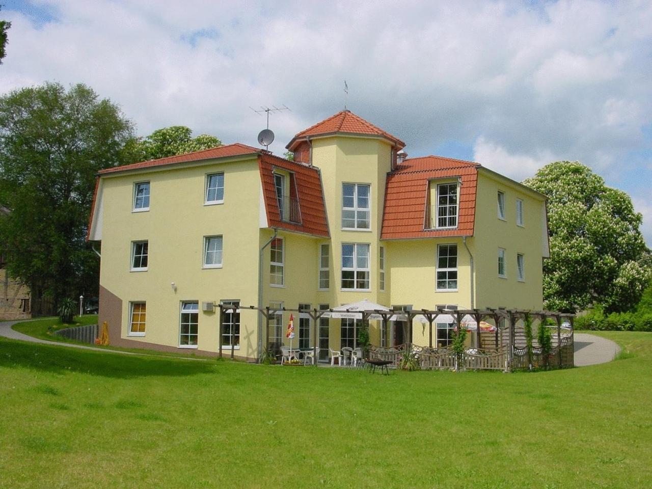 Landhotel Am Peetscher See 米罗 外观 照片